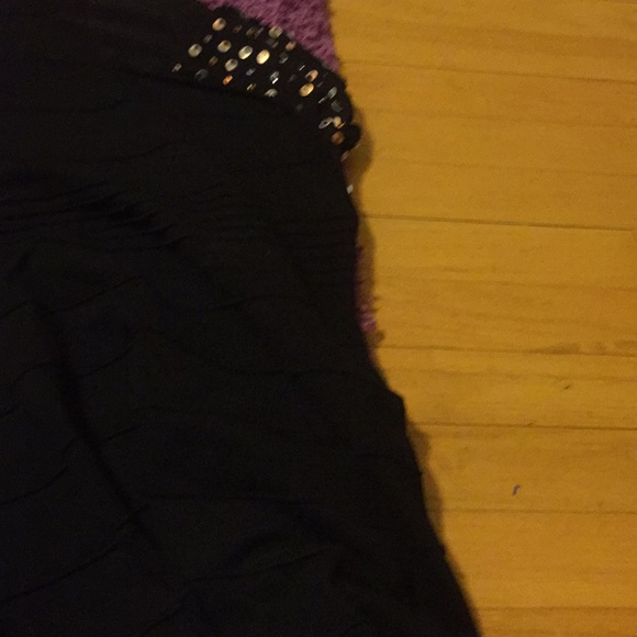 Dress - Picture 1 of 1